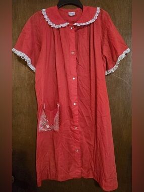 Vintage Carole Red Housecoat Duster Robe Lace Peter Pan Collar Size Large